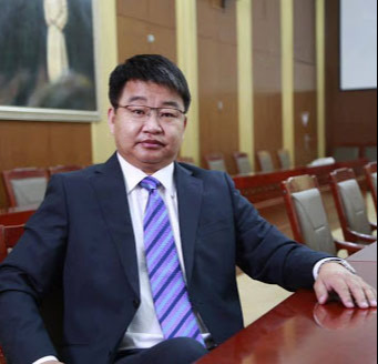 Шууд: Хөгжлийн бэрхшээлтэй иргэдийг “хоолны сав” гэж дуудсан Ж. Батсуурь гишүүнийг уучлалт гуйхыг шаардаж байна. Тэд тэтгэмжийг нь танаж буй Засгийн газарт шаардлага хүргүүлж жагсаж байна